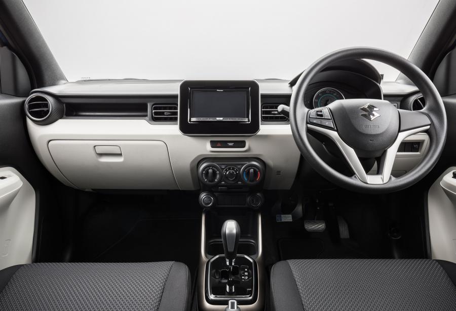 Торпедо Suzuki Ignis SZ-T 2016 года  (UK) (фото 9 из 16)